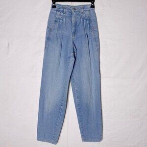 Vintage Bluenotes Light Wash High Rise Pleated Tapered Hammer Style Jeans